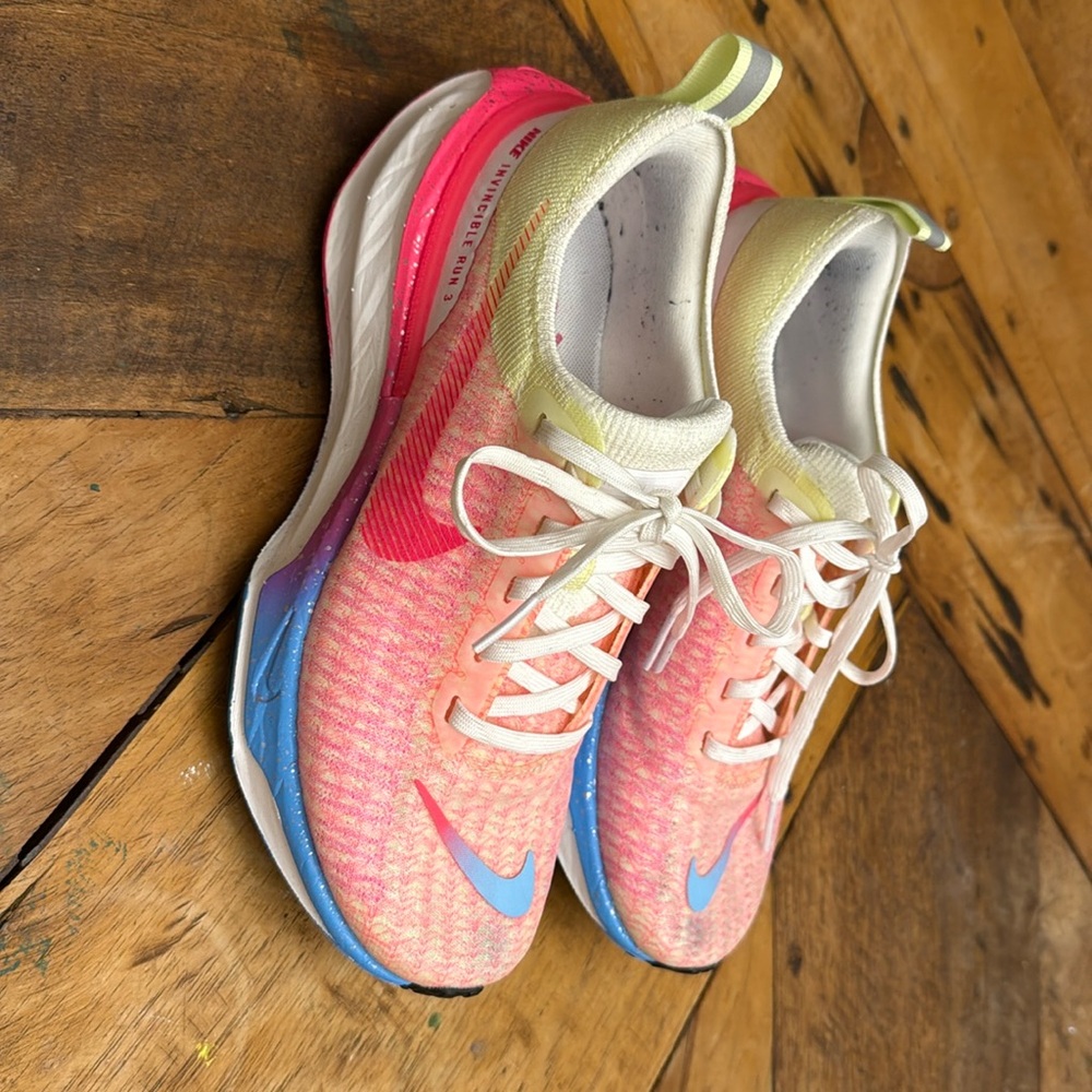Nike ZoomX invincible run 3 shoes